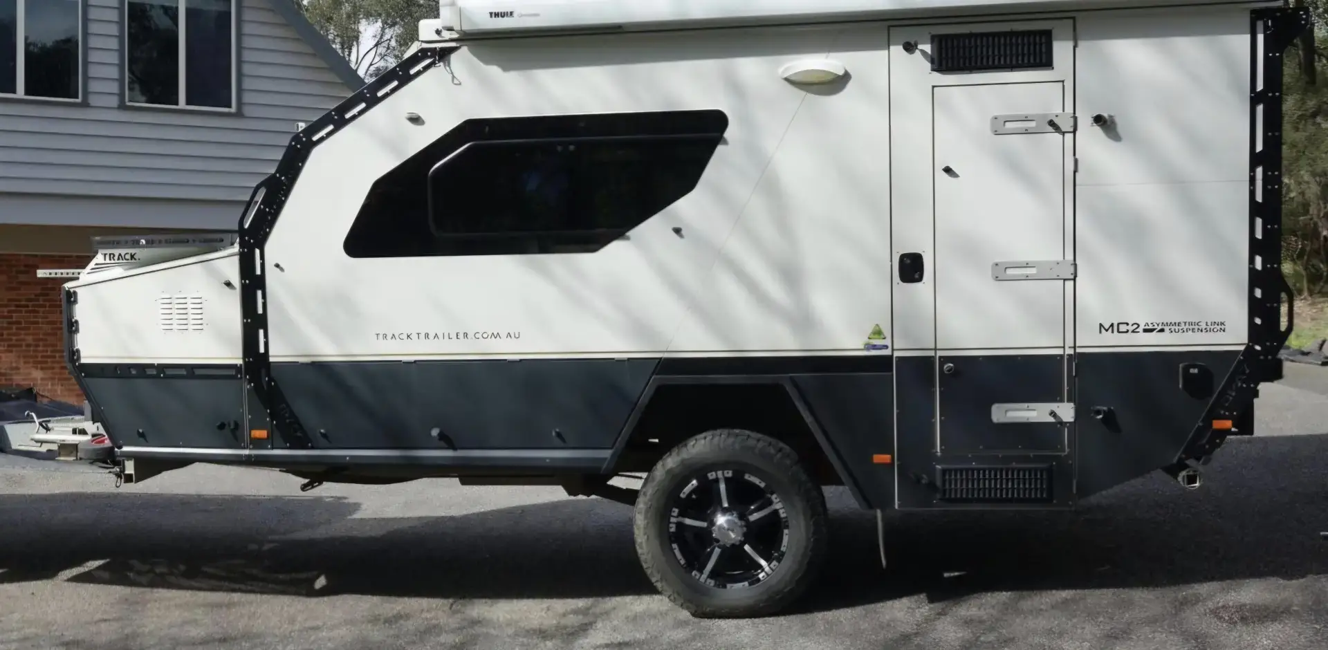 2017 Track Trailer Topaz Savannah
