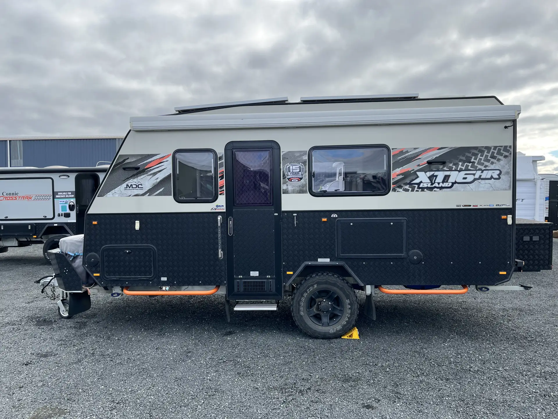 2023 Market Direct Campers Island XT16HR