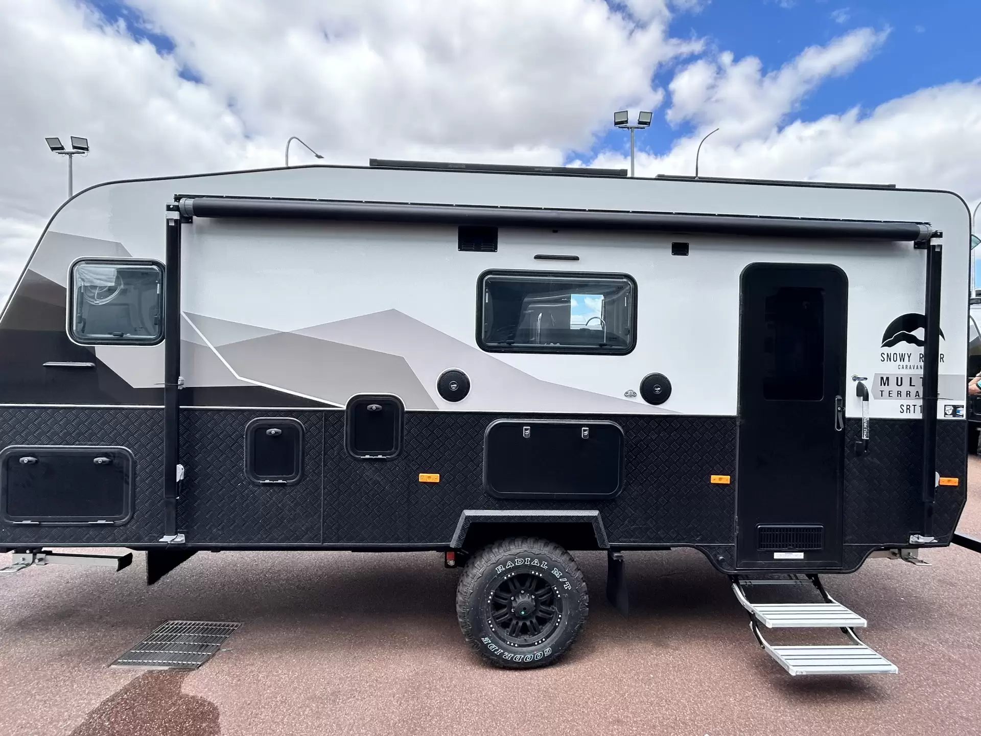 2025 Snowy River SRT-18F