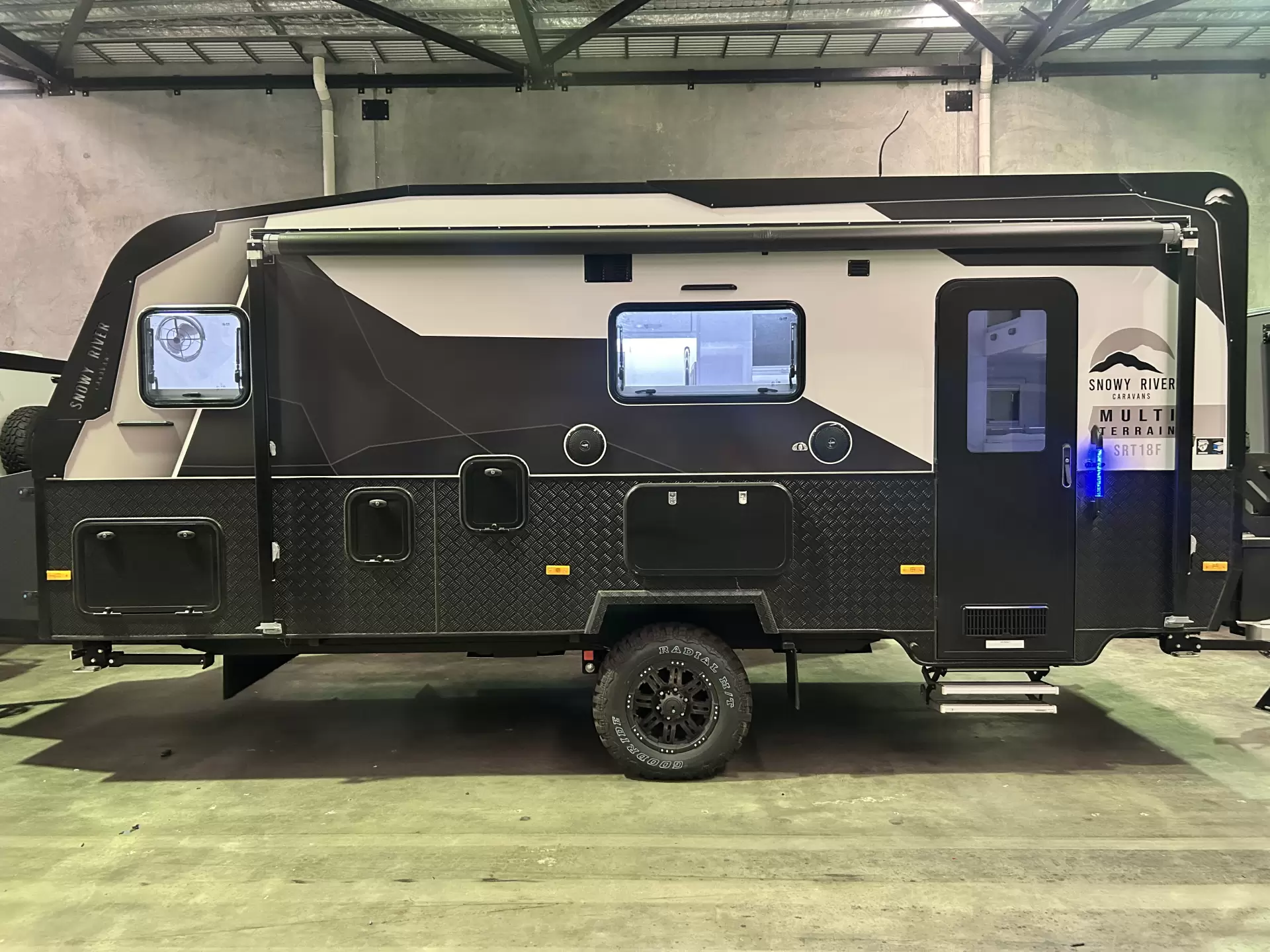 2026 Snowy River SRT-18F
