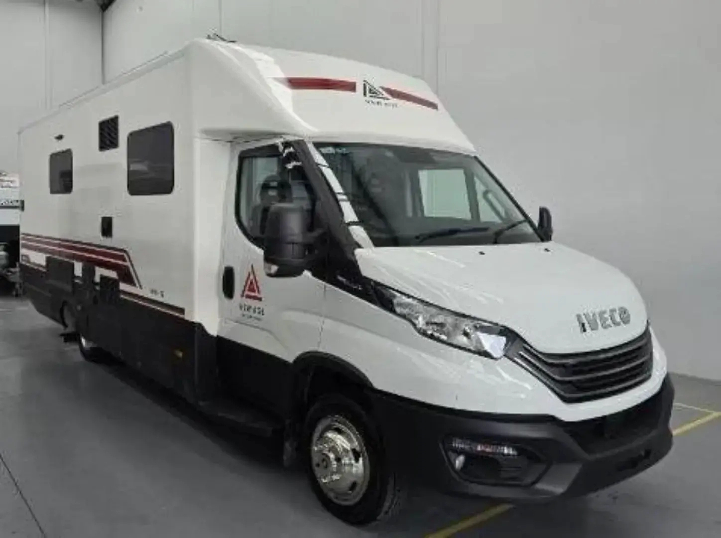 JB 2024 New AGE Caravans NAM8 Queen BED