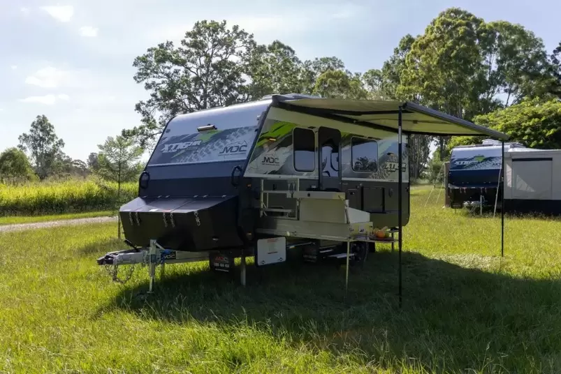 2026 Market Direct Campers MDC XT 16HR Island Mkiii