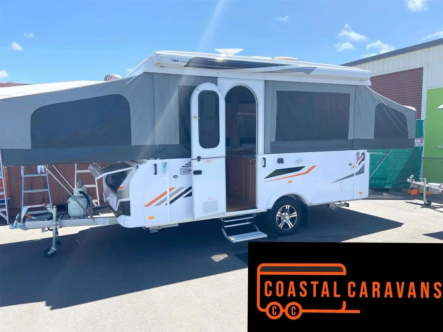 2018 Golf challenger Camper