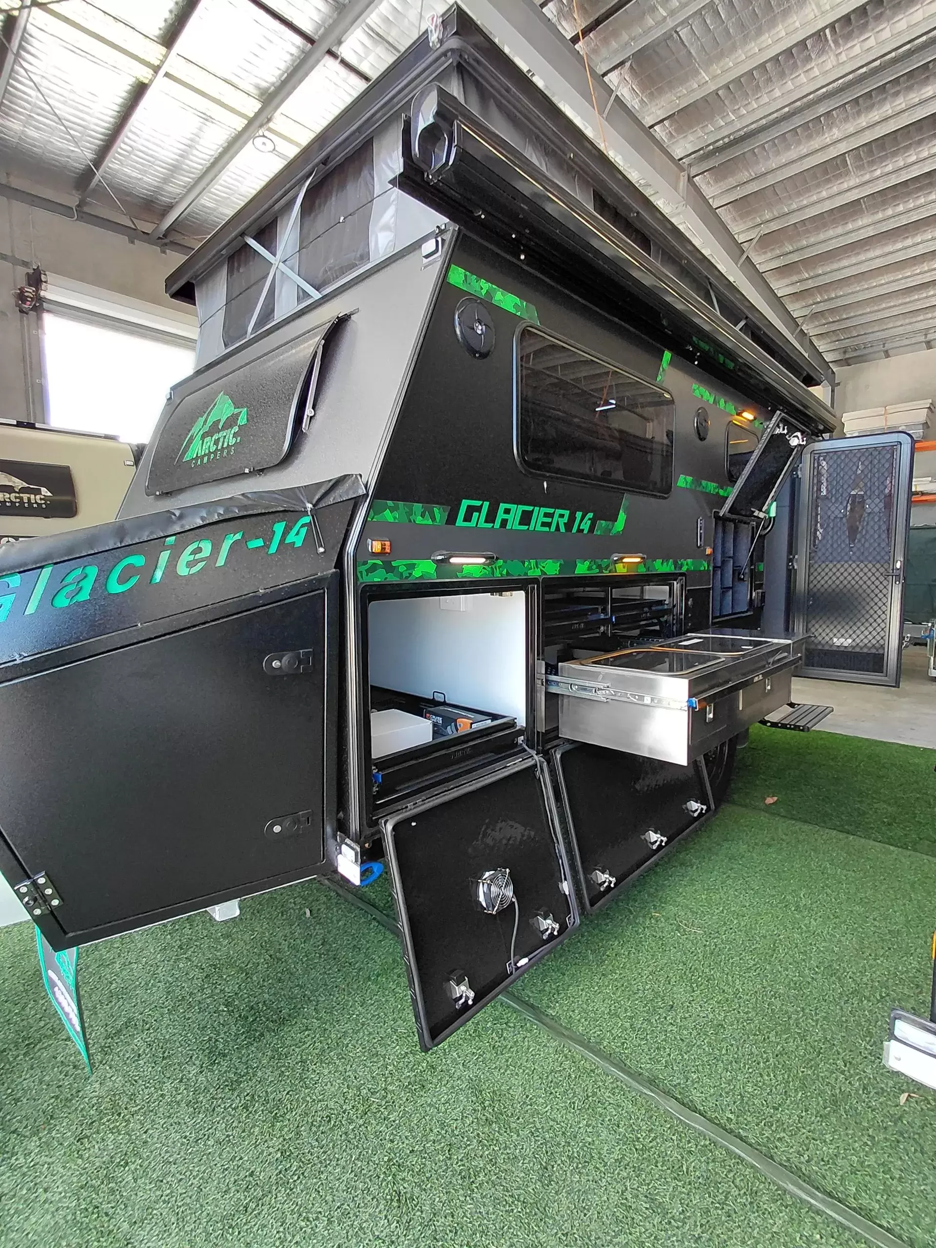 2025 Arctic Campers Glacier 14