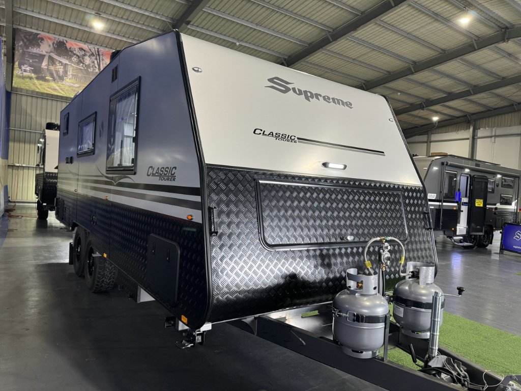 2025 Supreme Classic Tourer