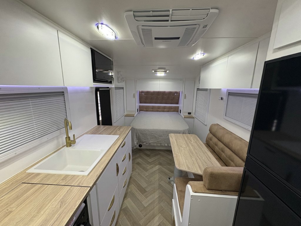 2025 Leader GOLD LE