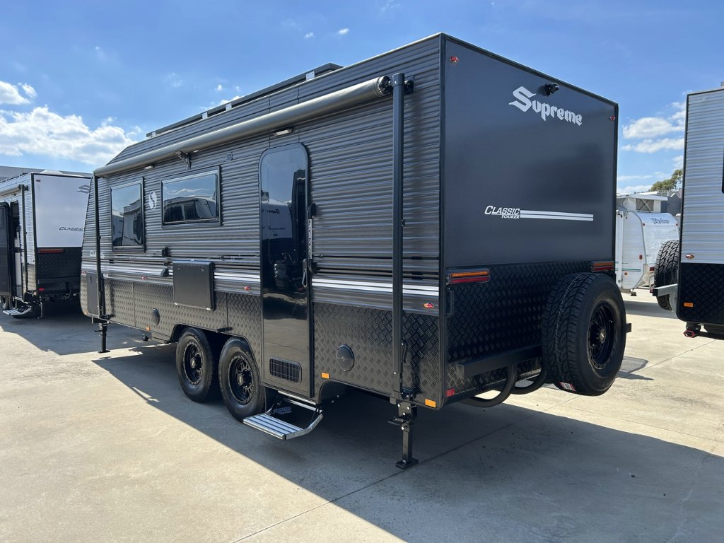 2025 Supreme Classic Tourer
