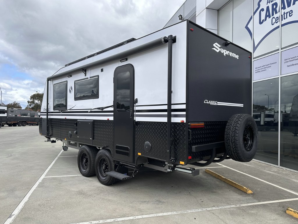 2025 Supreme Classic Tourer