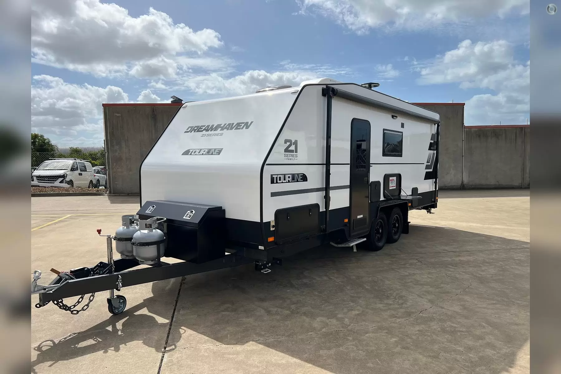 21 Series Family Tourline Image