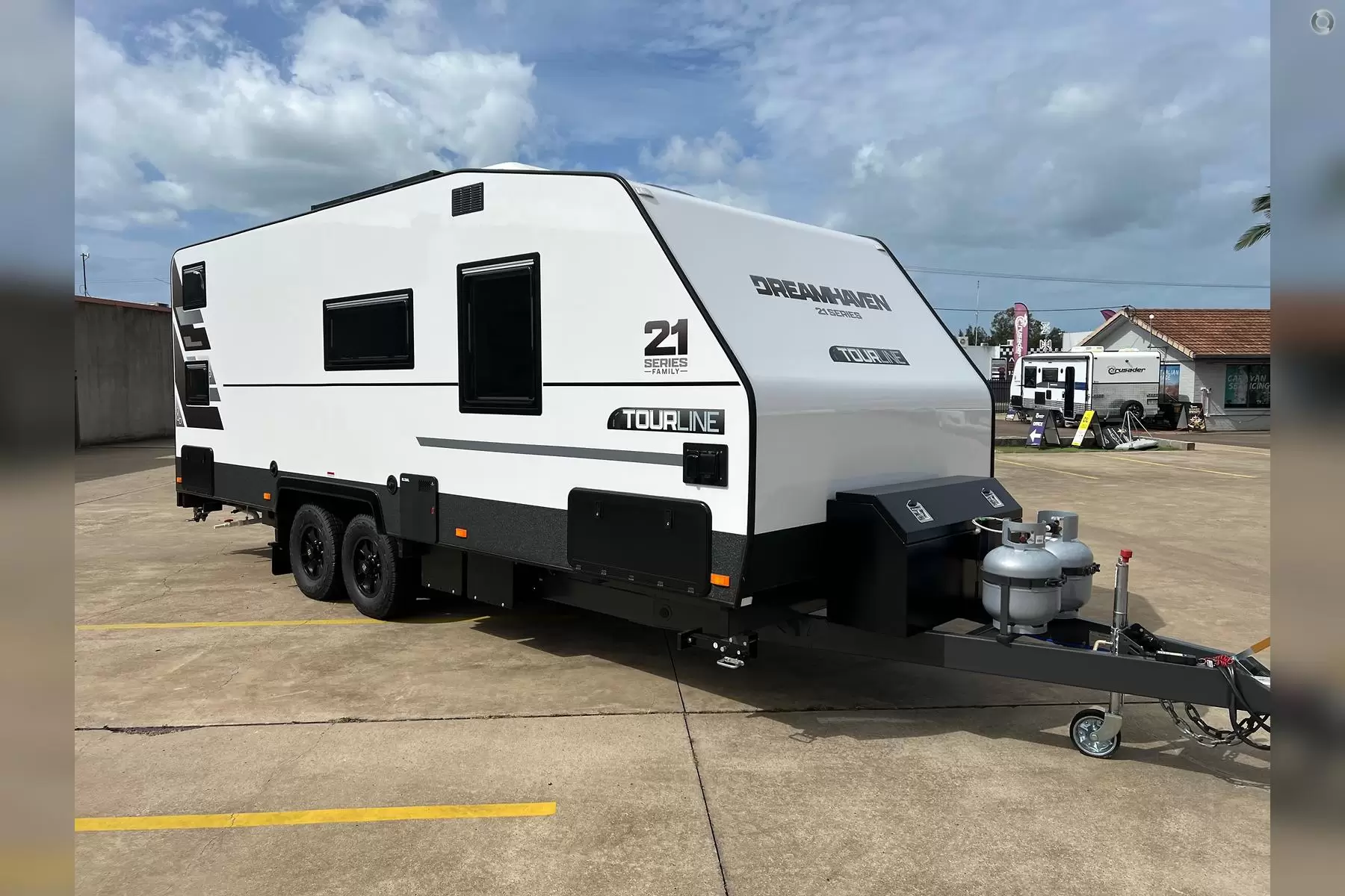 21 Series Family Tourline Image