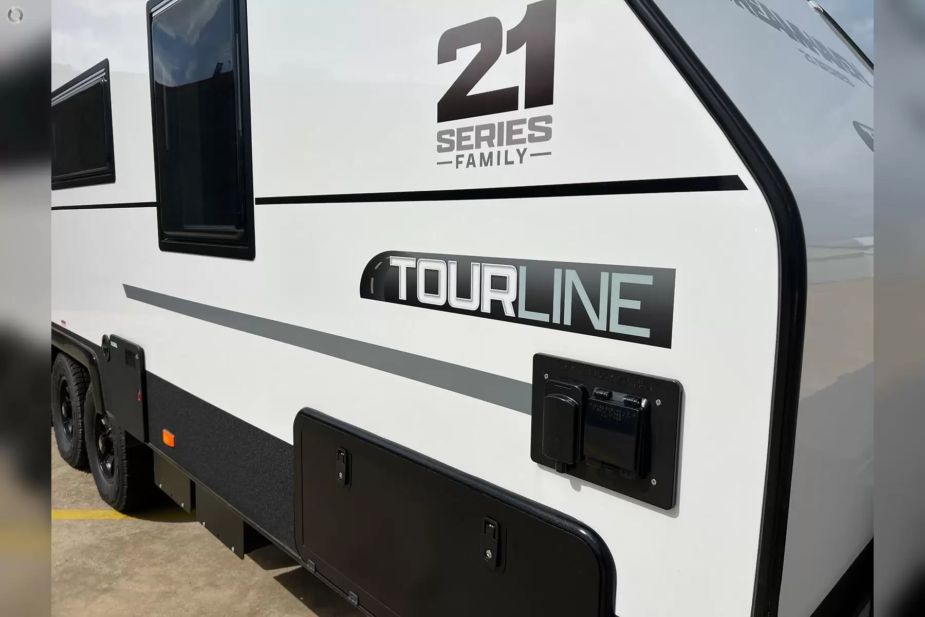 21 Series Family Tourline Image