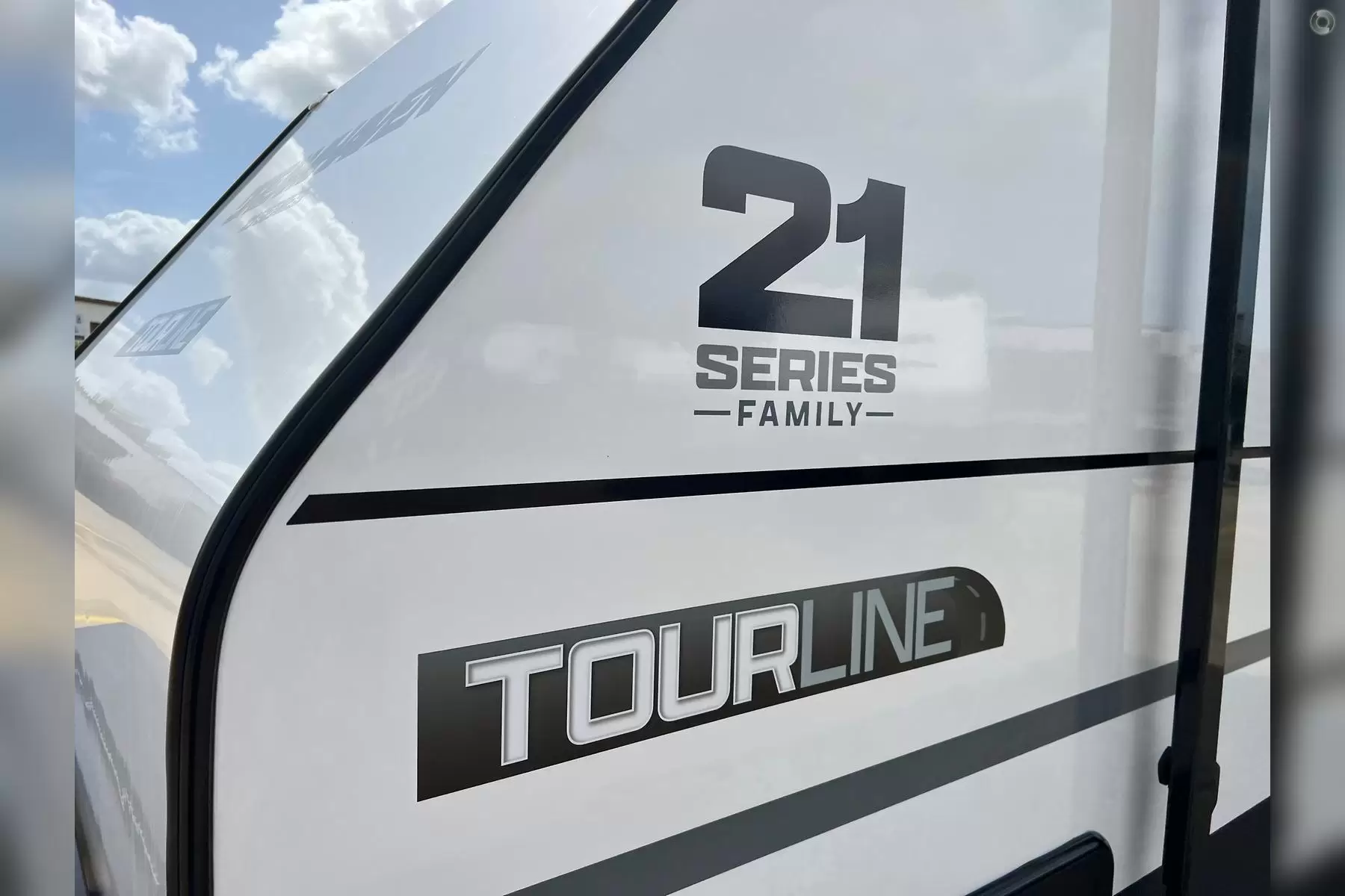 21 Series Family Tourline Image