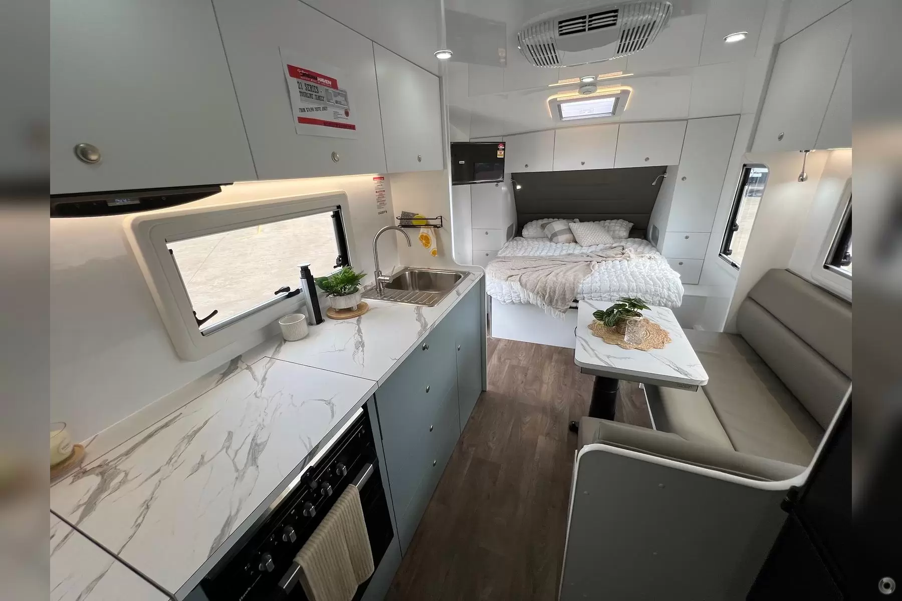 21 Series Family Tourline Image