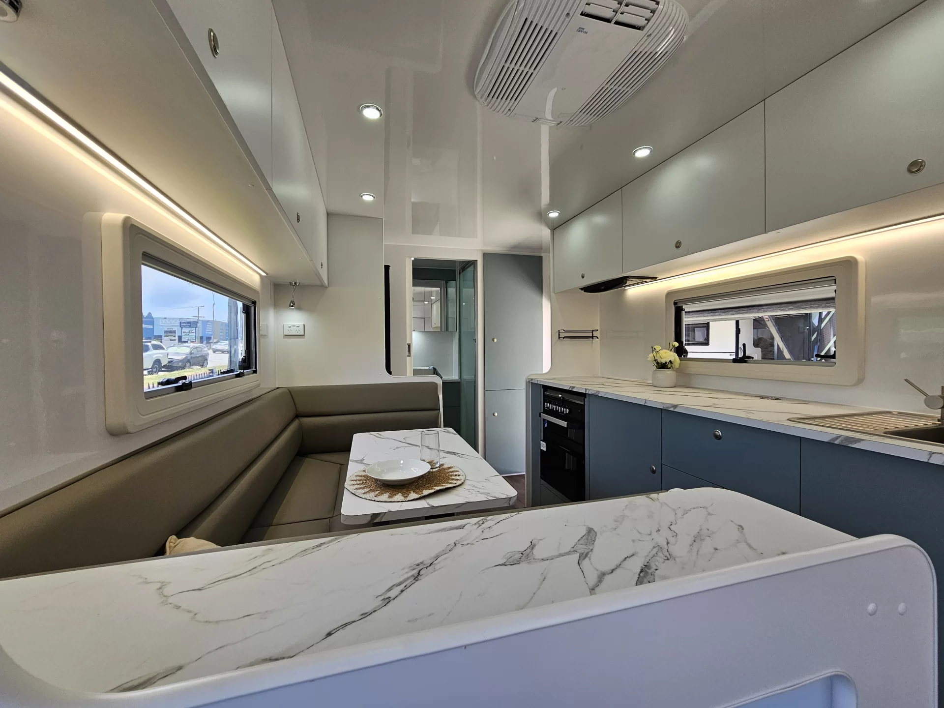 20 Series Tourline Image