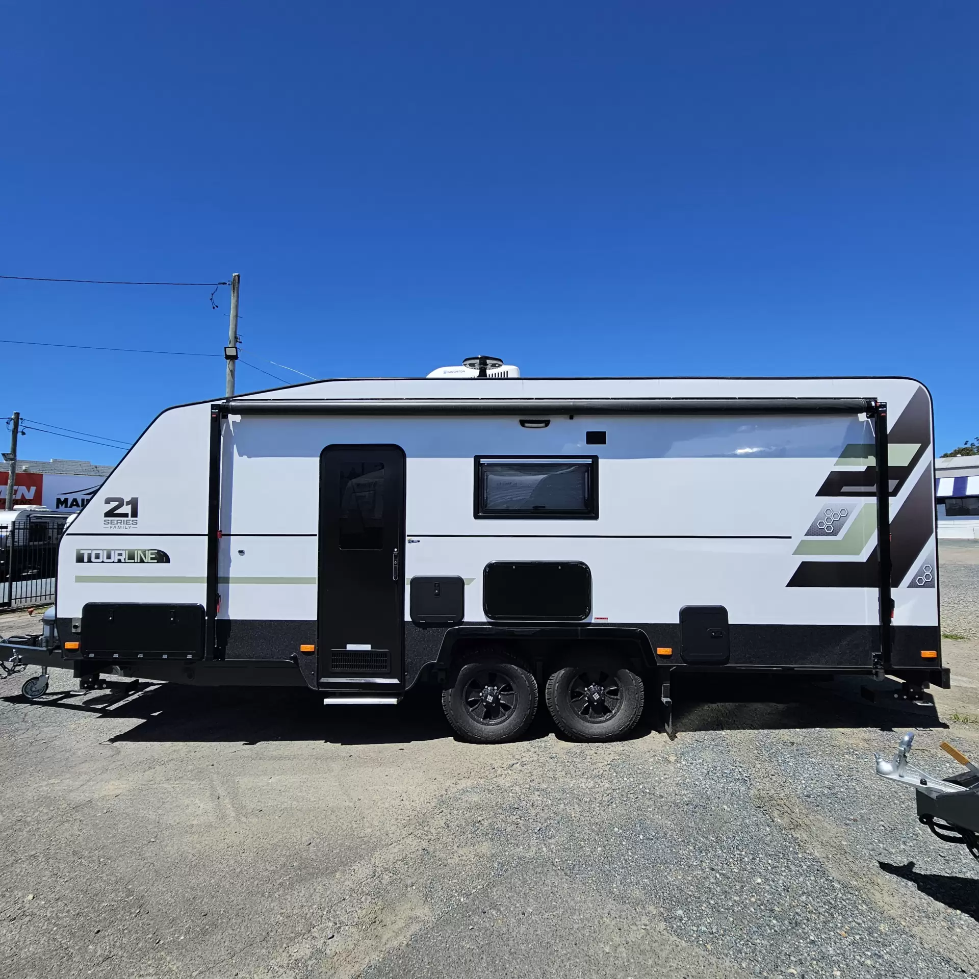 2025 Dreamhaven 21 Series Family Tourline