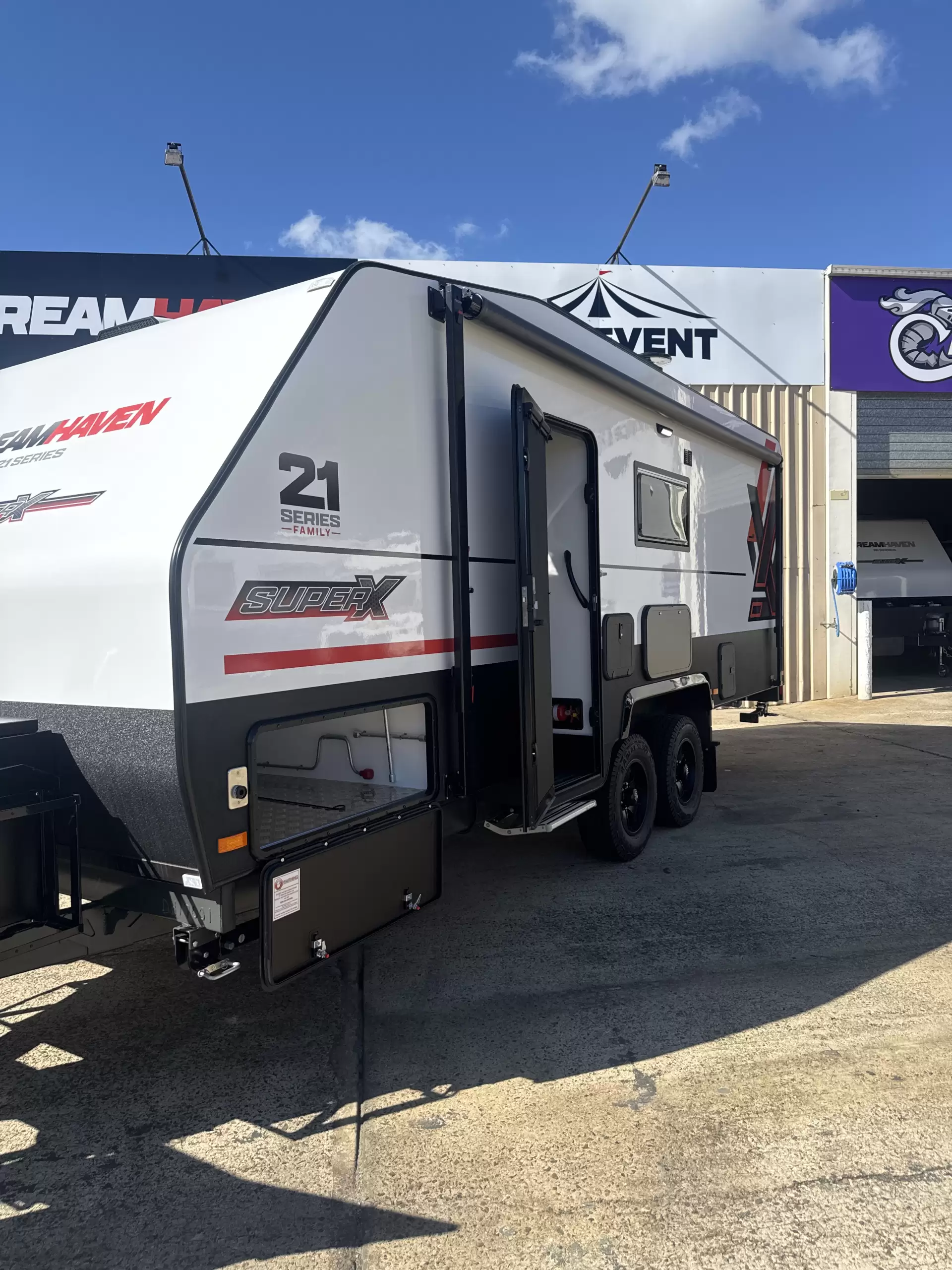 21 Series Family SuperX MY25 Image