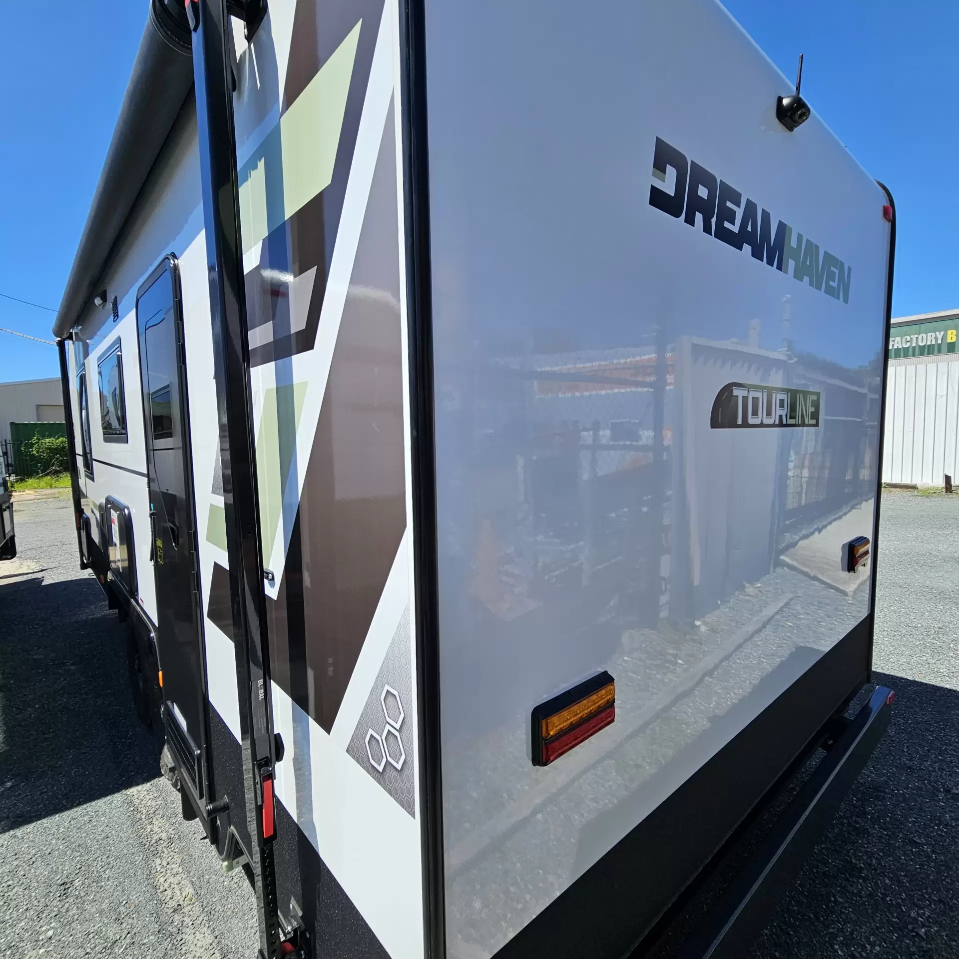 2025 DREAMHAVEN 19 Series Tourline Image