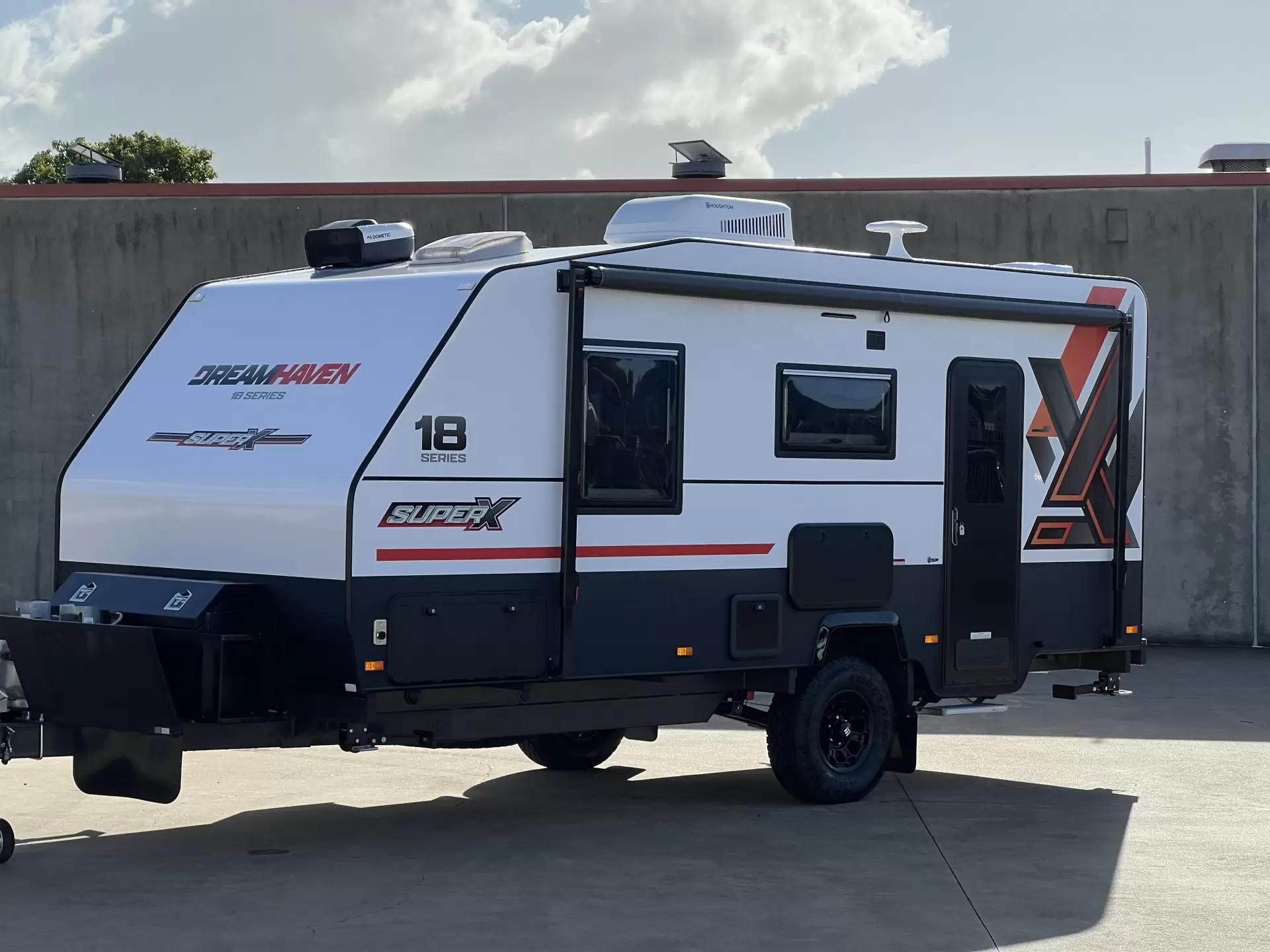 2026 DREAMHAVEN 18 Series SuperX Image