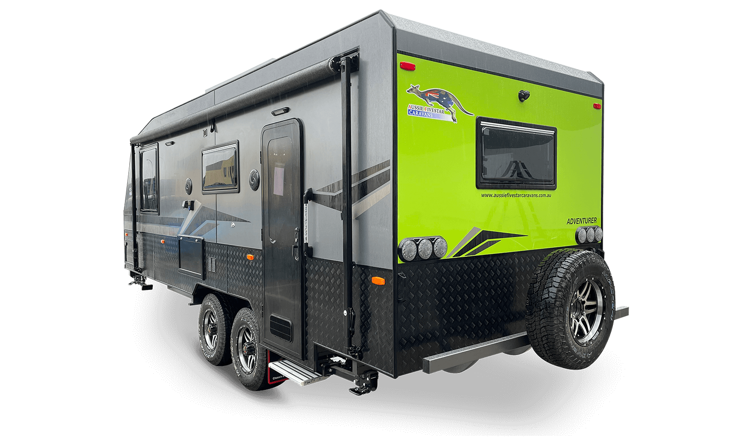 20’ Doorside Kitchen Club Lounge Ensuite
